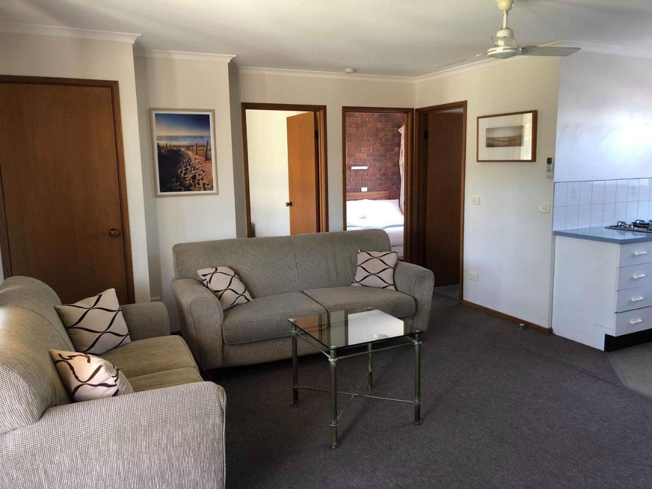 Lakes Jakaranda Holiday Units Lakes Entrance Exterior foto