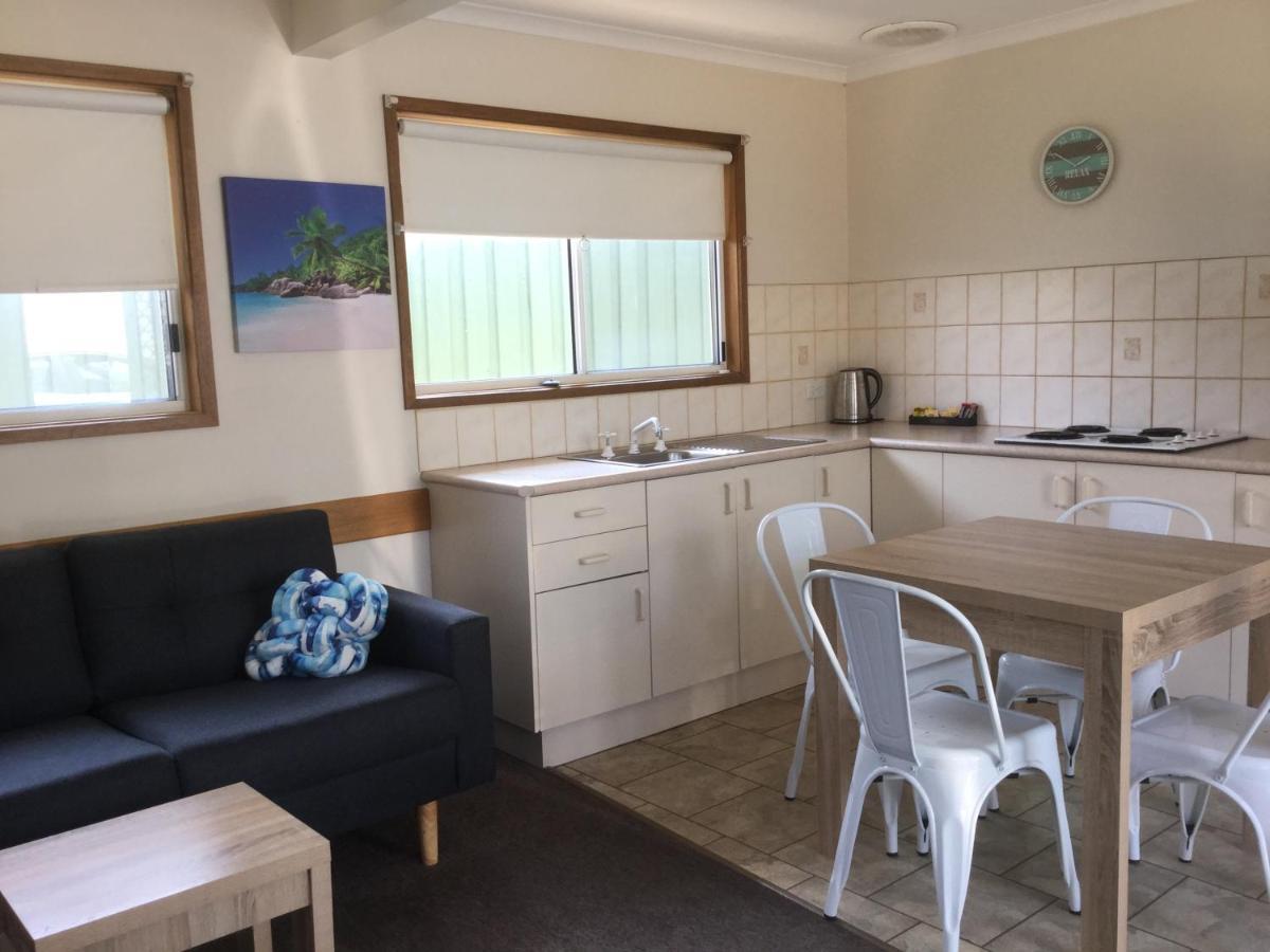 Lakes Jakaranda Holiday Units Lakes Entrance Exterior foto